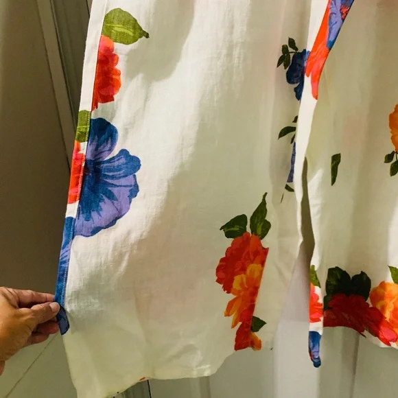 Joie White Wide Leg Pants with Floral Design - Picture 3 of 7